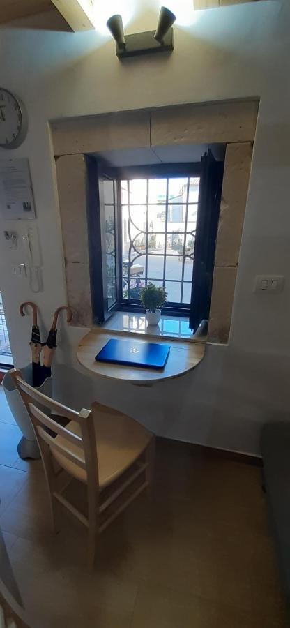 Il Cortile Della Patrona Apartman Szirakúza Kültér fotó