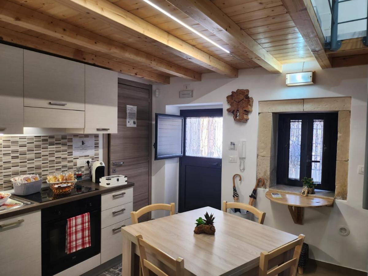 Il Cortile Della Patrona Apartman Szirakúza Kültér fotó